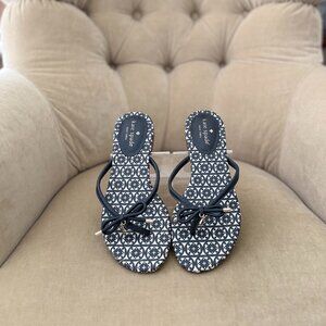 Auth KATE SPADE Bow & Heart Charm Leather Thong Slides Flip Flops